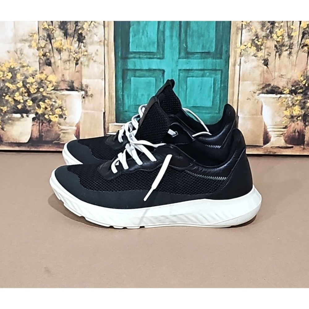 Ecco - Womens Ath-1F Lace Mes Sneaker Black US  Size 10-10.5‎